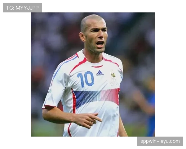 齐达内近期表现稳健，足球传奇再谱新篇章