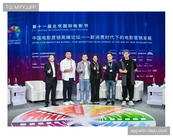 席尔瓦华丽转身，以足坛导师新身份分享宝贵经验