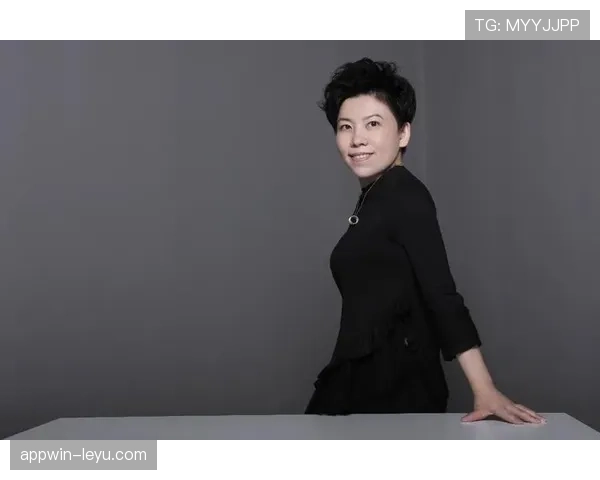 邓亚萍看着像邻家大妈，我却只想扒她的周末账单